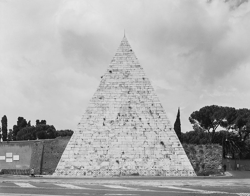 A photograph of the pyramid of Cestius from John Riddy's series 'Rome'